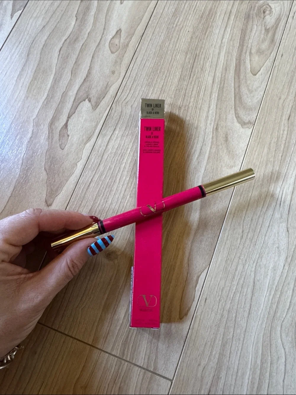 Valentino Twin Liner Eyeliner in 01 Black